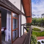 Hotel apartamentowy Dworek Bukowy Park
