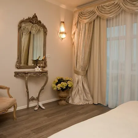 Dworek Bukowy Park Aparthotel *