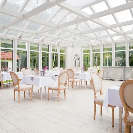 Dworek Bukowy Park 3* Szczecin